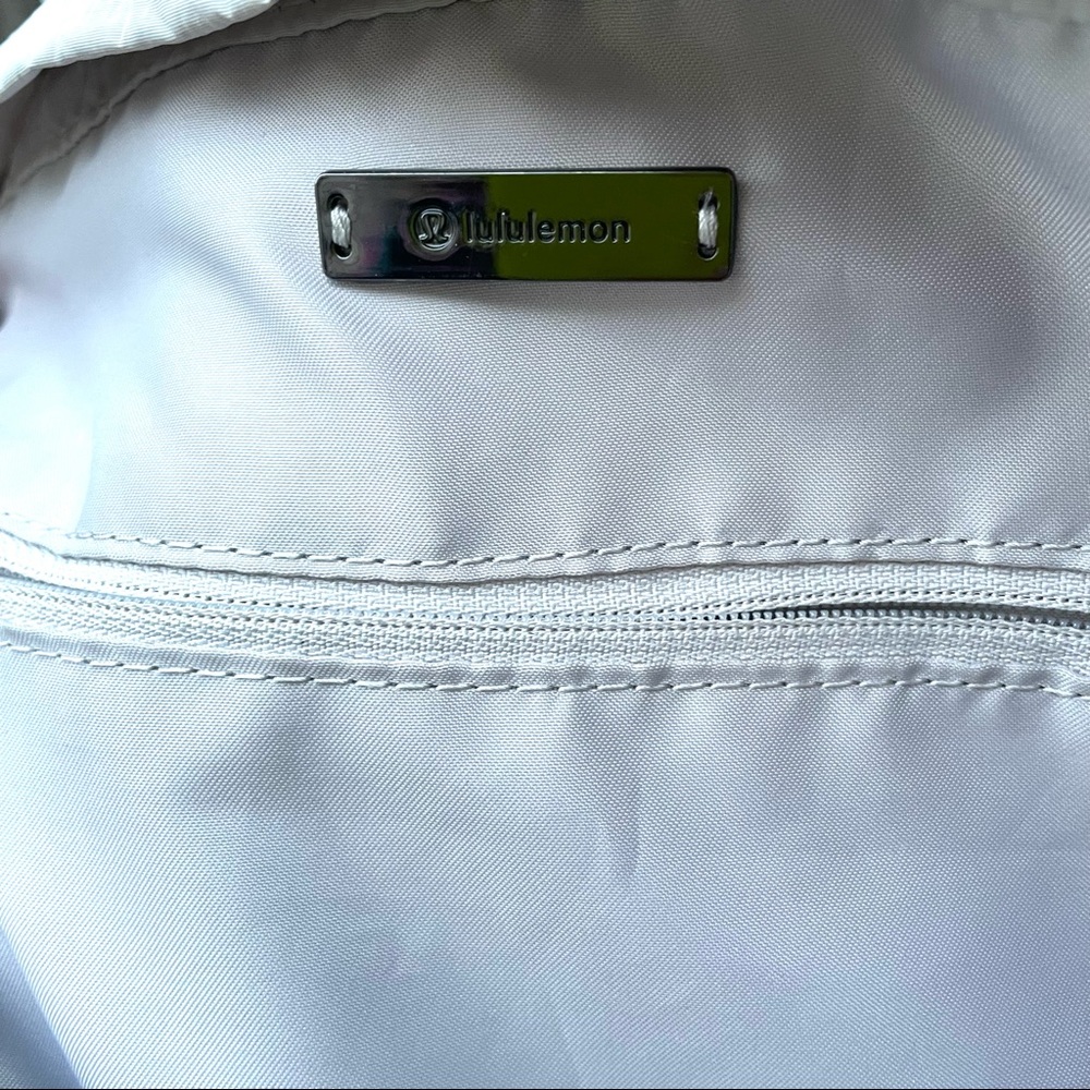 Lululemon On My Level Rucksack - Picture 9 of 11